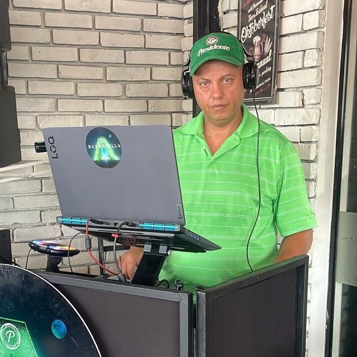 Adolfo Vídeo Dj